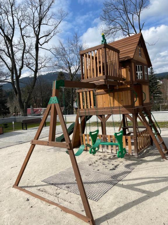 Stone Hill C38 Apart Invest- Z Dostepem Do Basenu, Sauny シクラルスカ・ポレンバ エクステリア 写真